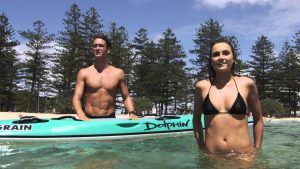 couple surf